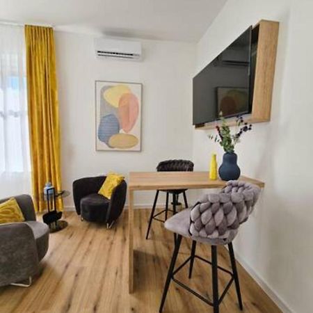 New Stylish & Modern Studio Apart - With Sea View Apartment Pula Exterior photo